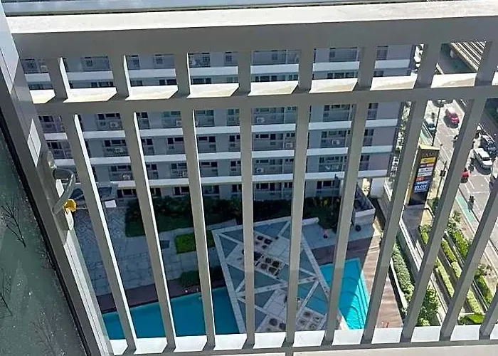 호텔 Staycation Mandaluyong Fame Residences Greenfield District By Darpm 3*